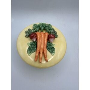 BELLA CASA GANZ CERAMIC POTTERY CASSEROLE DISH & LID CARROT RADISH VEGETABLE NEW